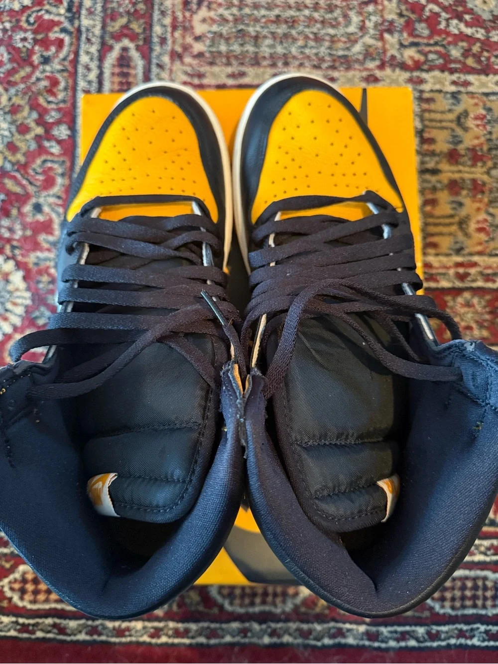 Jordan 1 Retro High OG Taxi Sneakers - Yellow/Black/White